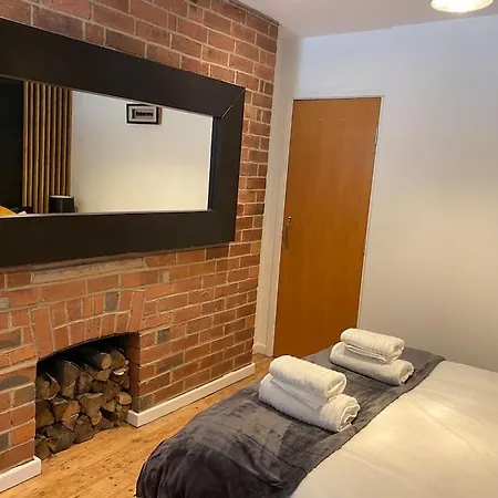 Apartment Stunning One B/r - Centre
